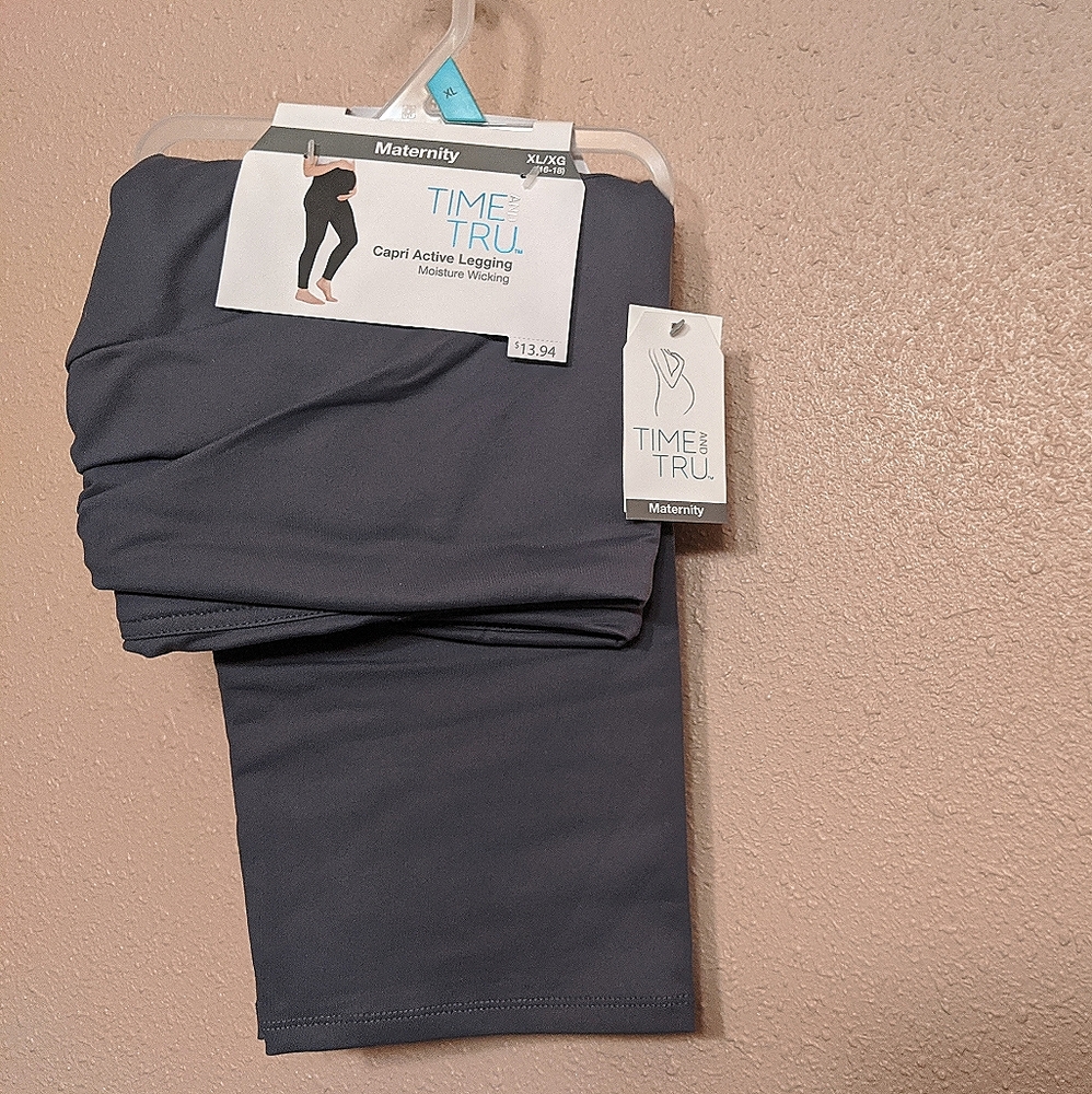 NWT XL Gray Activewear Maternity Leggings